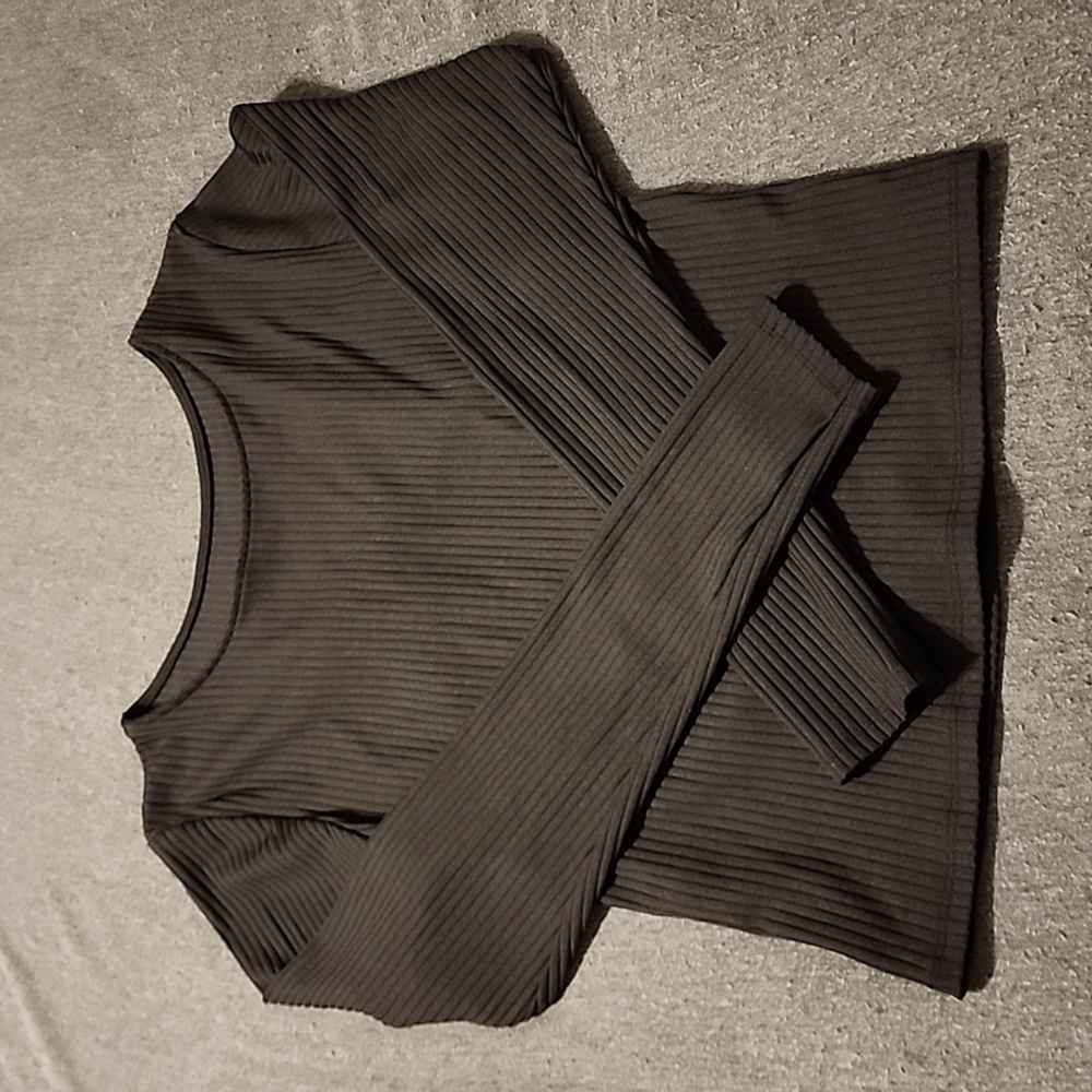 Victoria's Secret- Ribbed Long Sleeve